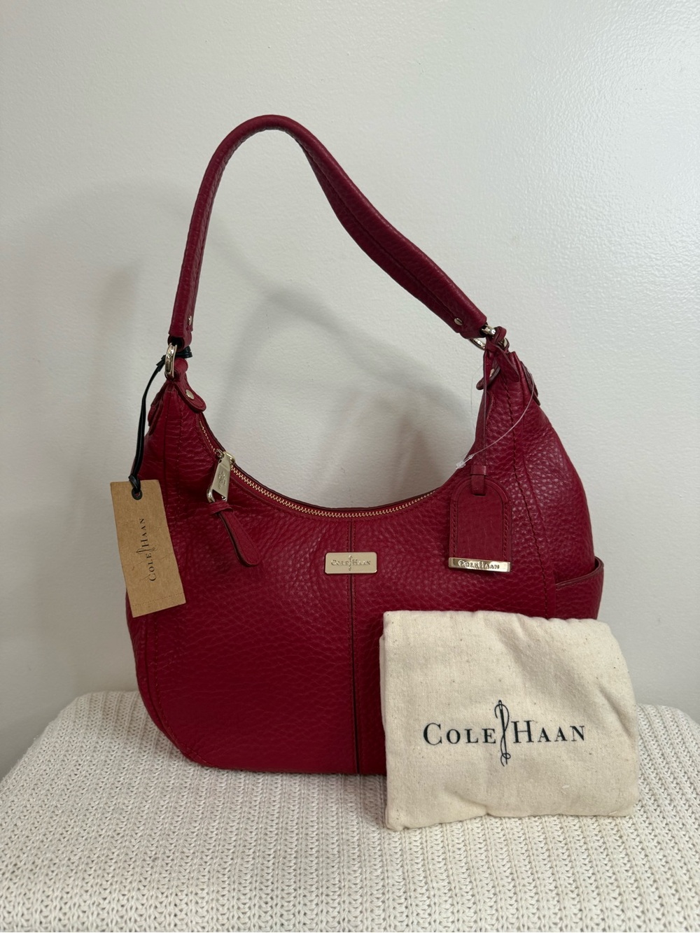 Cole Haan NWT  Pebbled Leather Hobo Bag in Velvet Red - Picture 2 of 14